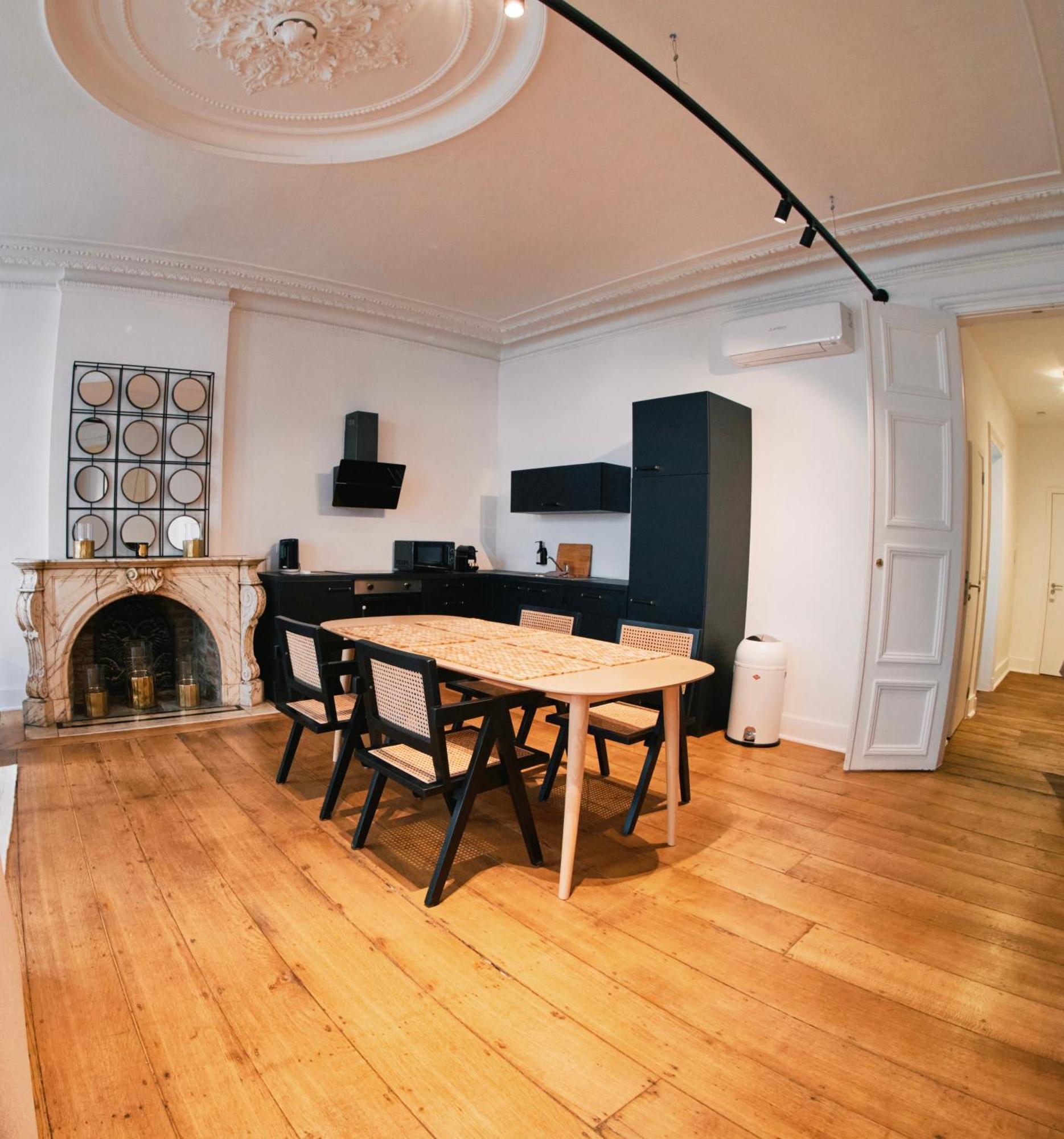 Urbanchic Appartement Elegance Hyper Centre Lieja Exterior foto